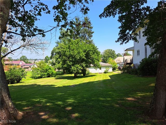 139 East Street, Lore City, OH 43755