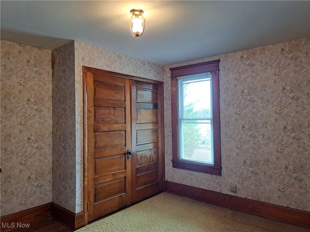 139 East Street, Lore City, OH 43755