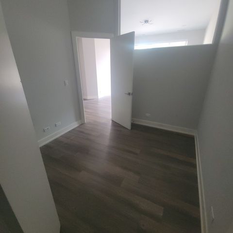 2443 N Western Avenue 203, Chicago, IL 60647