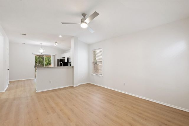 437 Sweet Leaf LN, Pflugerville, TX 78660