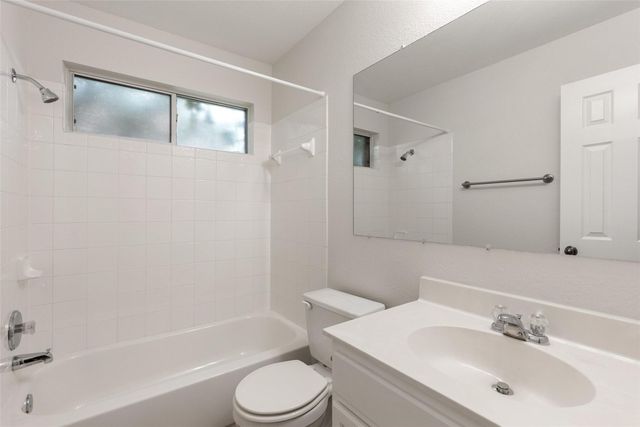 437 Sweet Leaf LN, Pflugerville, TX 78660