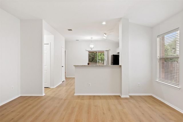 437 Sweet Leaf LN, Pflugerville, TX 78660