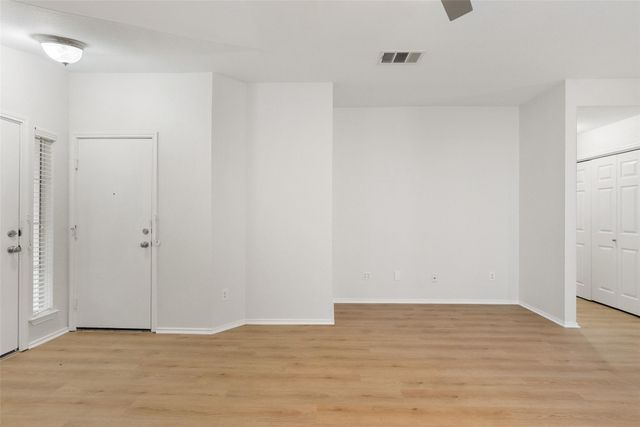 437 Sweet Leaf LN, Pflugerville, TX 78660