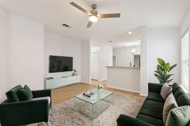 437 Sweet Leaf LN, Pflugerville, TX 78660