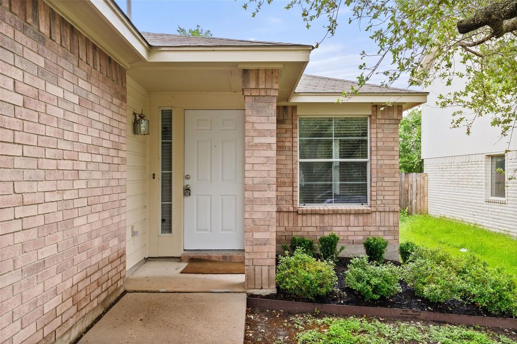 437 Sweet Leaf LN, Pflugerville, TX 78660