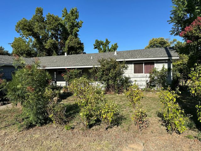 3040 California, Carmichael, CA 95608