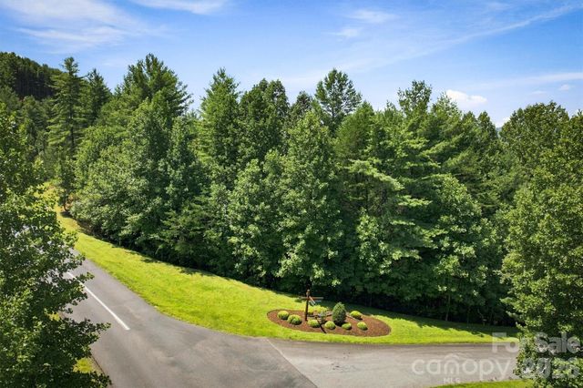 120 Johns Ridge Parkway 120, Lenoir, NC 28645