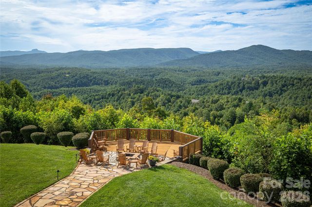 120 Johns Ridge Parkway 120, Lenoir, NC 28645
