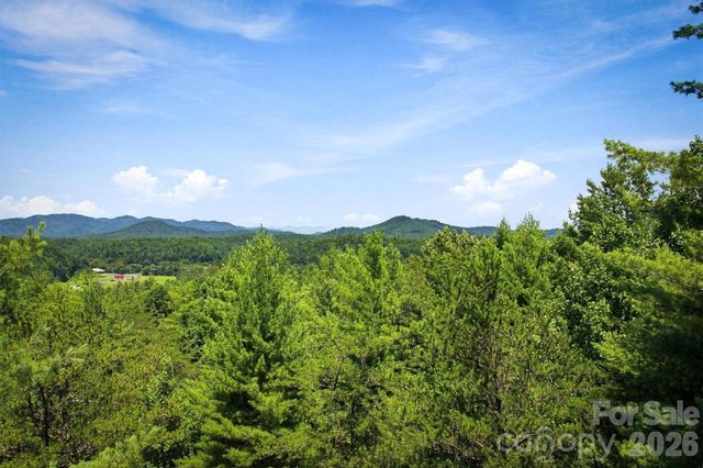 120 Johns Ridge Parkway 120, Lenoir, NC 28645
