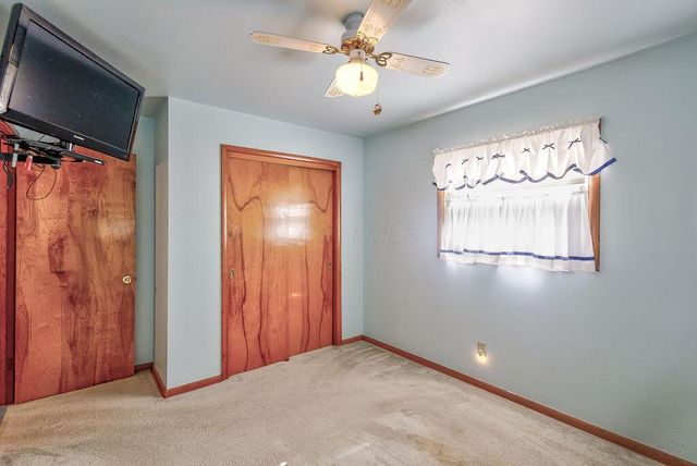 111 Barb Avenue, Heath, OH 43056