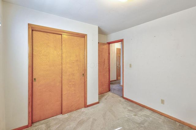 111 Barb Avenue, Heath, OH 43056