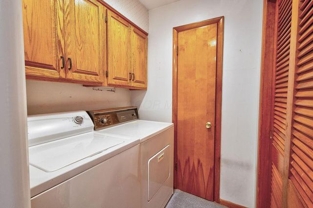 111 Barb Avenue, Heath, OH 43056
