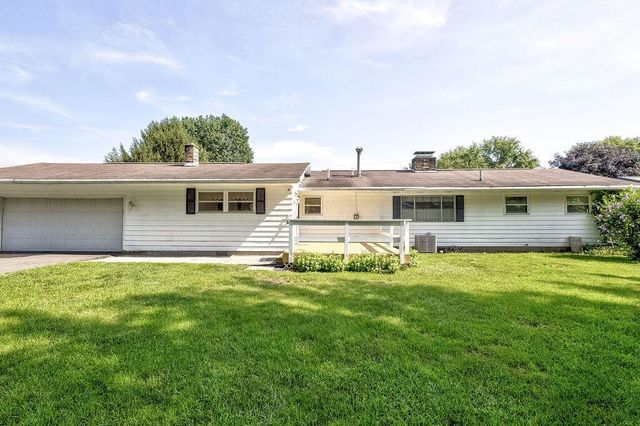 111 Barb Avenue, Heath, OH 43056