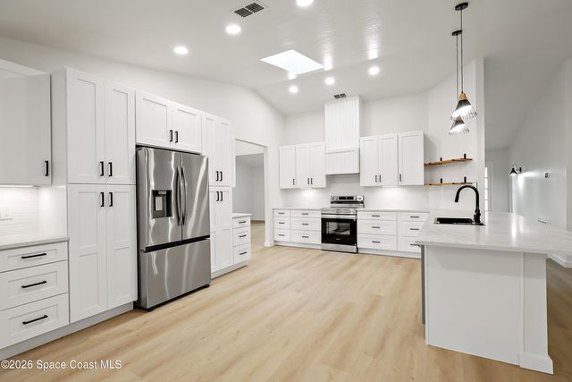 4020 Adams Lane, Grant-valkaria, FL 32950