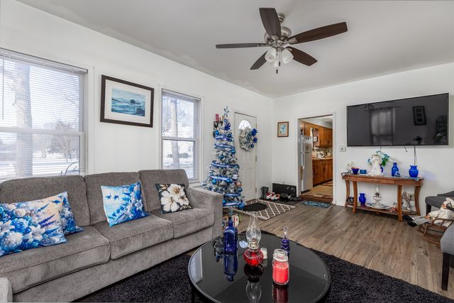 415 N Sycamore Street, Somonauk, IL 60552