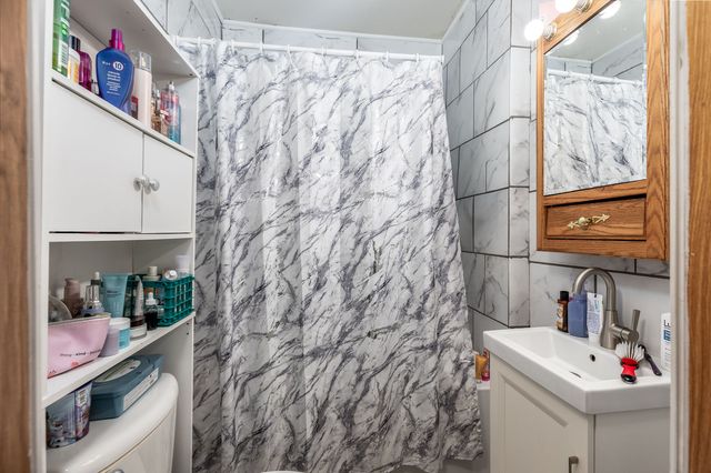 415 N Sycamore Street, Somonauk, IL 60552