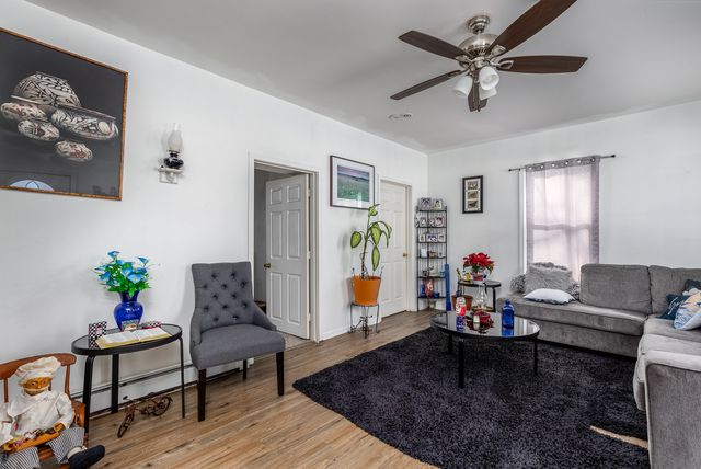 415 N Sycamore Street, Somonauk, IL 60552