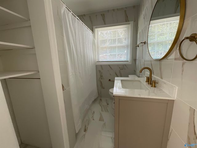 1805 8th Avenue, Decatur, AL 35601