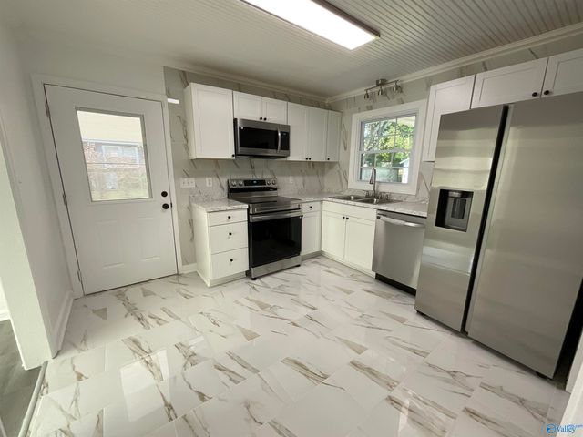 1805 8th Avenue, Decatur, AL 35601