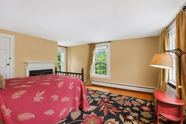 19 King St, Groveland, MA 01834