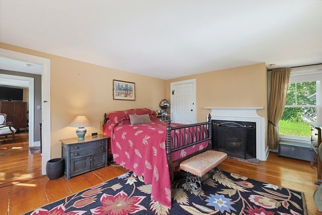 19 King St, Groveland, MA 01834