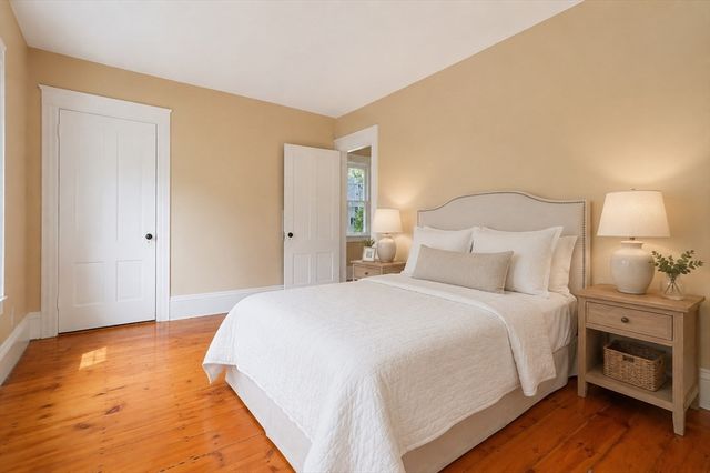 19 King St, Groveland, MA 01834