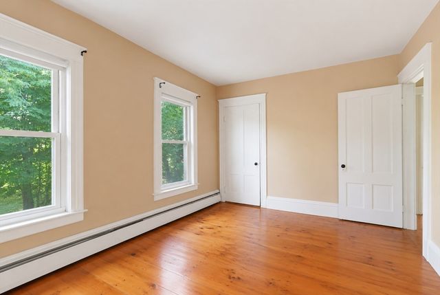 19 King St, Groveland, MA 01834