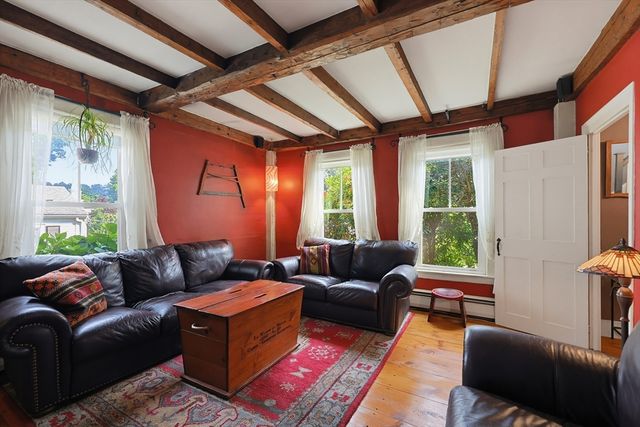 19 King St, Groveland, MA 01834