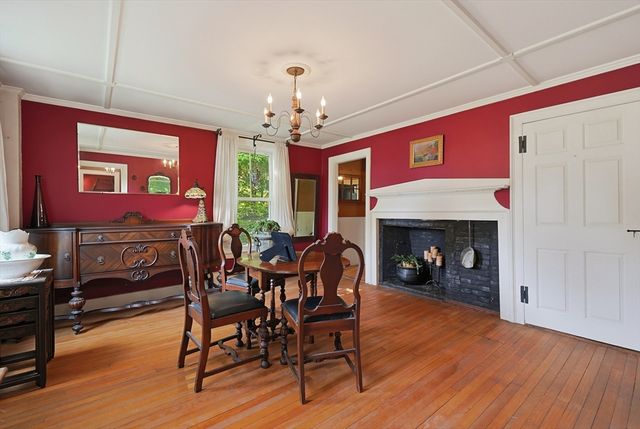 19 King St, Groveland, MA 01834