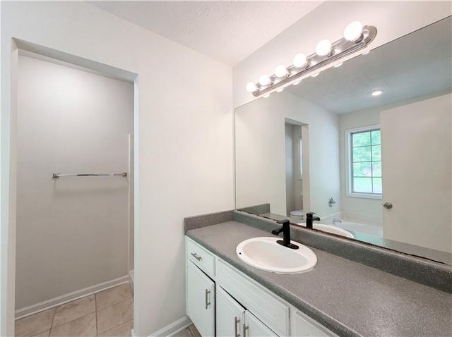 430 Cornwallis Way, Fayetteville, GA 30214