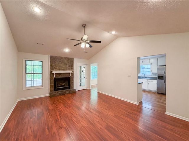 430 Cornwallis Way, Fayetteville, GA 30214