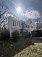 1026 Carriage Way, Loganville, GA 30052