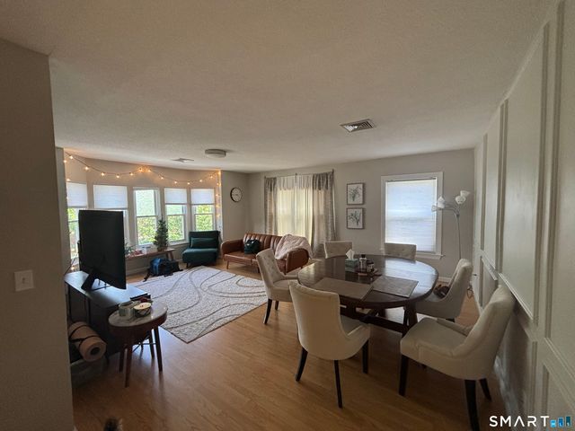 15 Highland Street 202, West Hartford, CT 06119