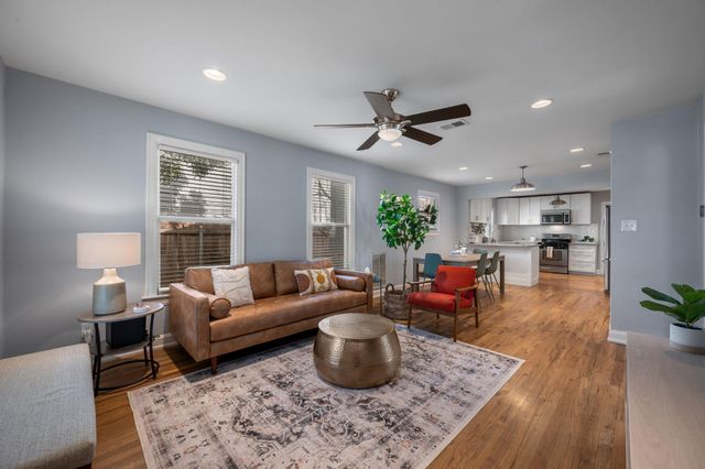 930 E 52nd ST, Austin, TX 78751