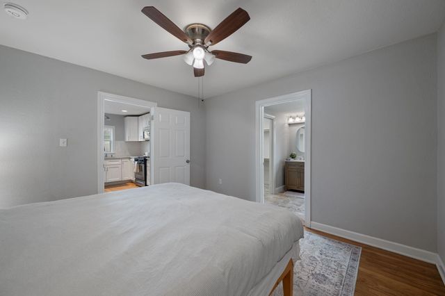 930 E 52nd ST, Austin, TX 78751