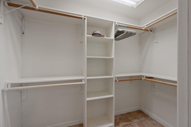 930 E 52nd ST, Austin, TX 78751