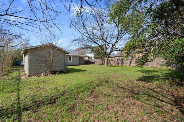 930 E 52nd ST, Austin, TX 78751