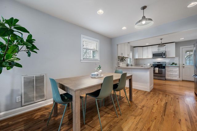 930 E 52nd ST, Austin, TX 78751