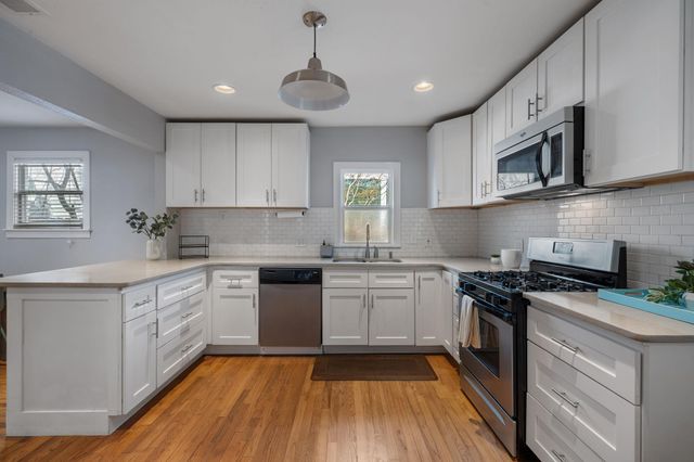 930 E 52nd ST, Austin, TX 78751