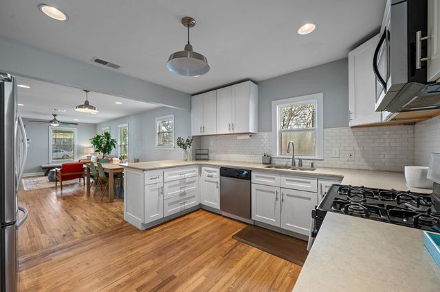 930 E 52nd ST, Austin, TX 78751