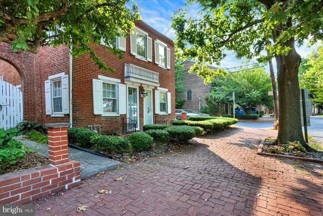 635 S FRONT ST, Harrisburg, PA 17104