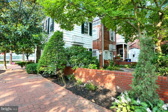 635 S FRONT ST, Harrisburg, PA 17104