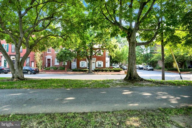 635 S FRONT ST, Harrisburg, PA 17104