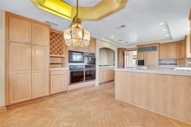 11 Avenida De Magnolia, Rancho Palos Verdes, CA 90275