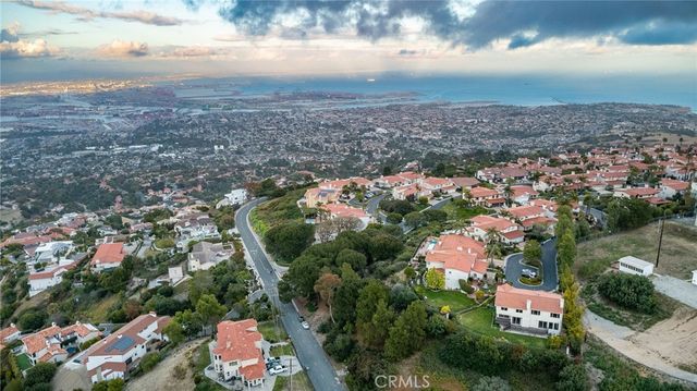 11 Avenida De Magnolia, Rancho Palos Verdes, CA 90275