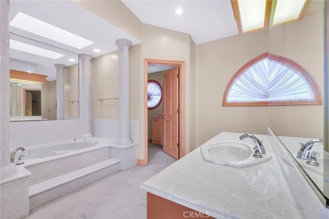 11 Avenida De Magnolia, Rancho Palos Verdes, CA 90275