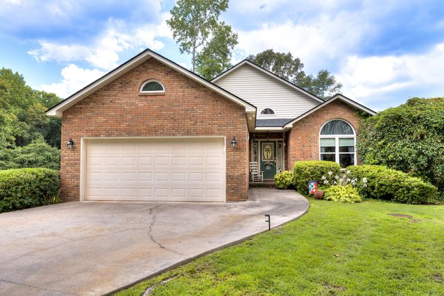 800 Bentwood Circle, Manning, SC 29102