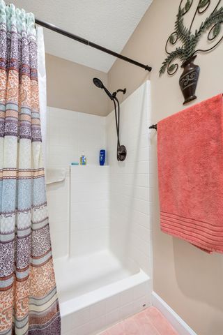 800 Bentwood Circle, Manning, SC 29102