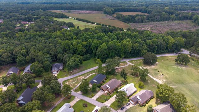 800 Bentwood Circle, Manning, SC 29102