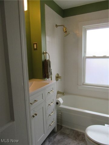 1702 Treadway Avenue, Cleveland, OH 44109